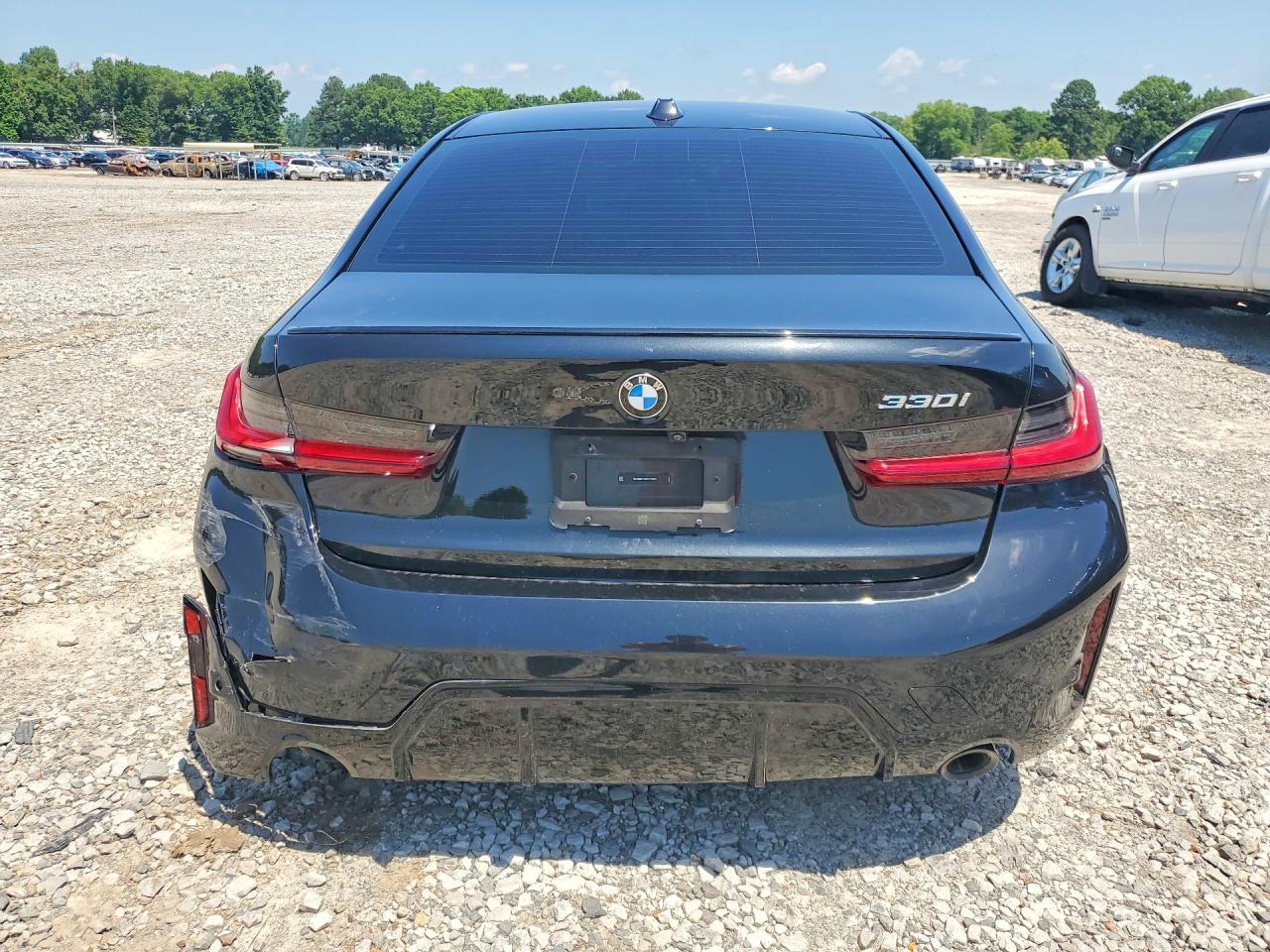 2024 BMW 330I - Image 6