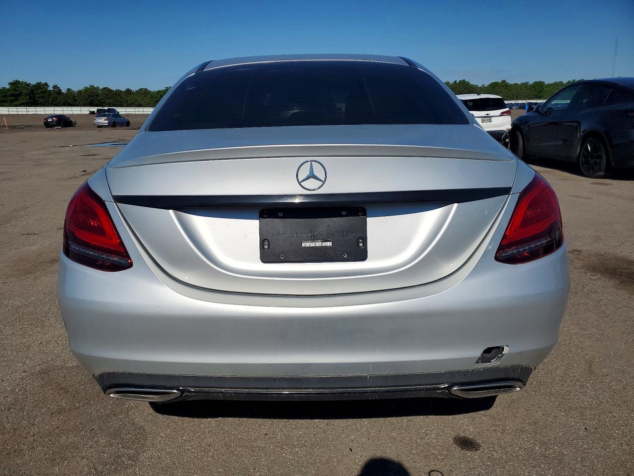 2020 Mercedes-Benz C 300 - Фото 6