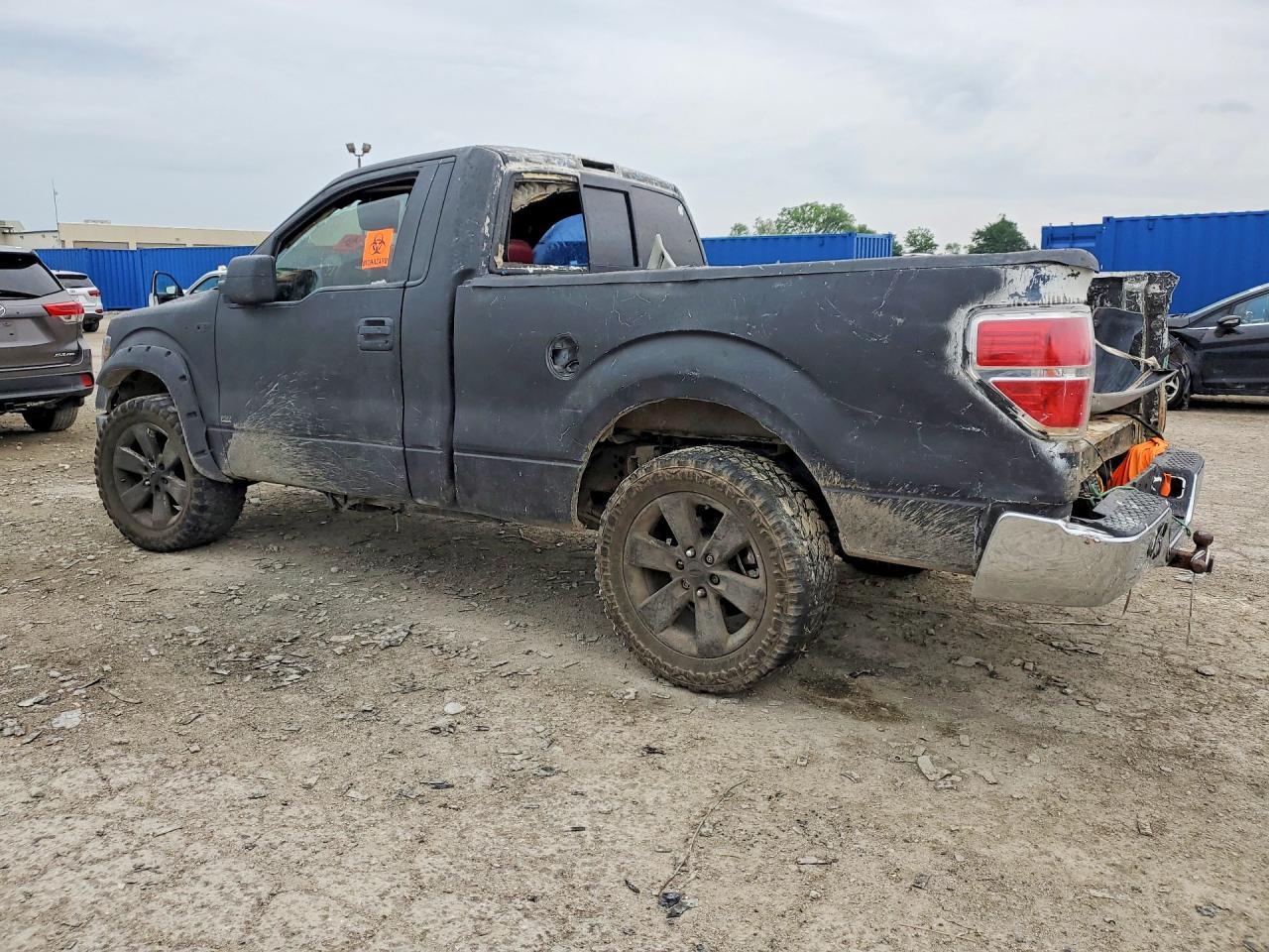 2014 Ford F150 - Фото 2