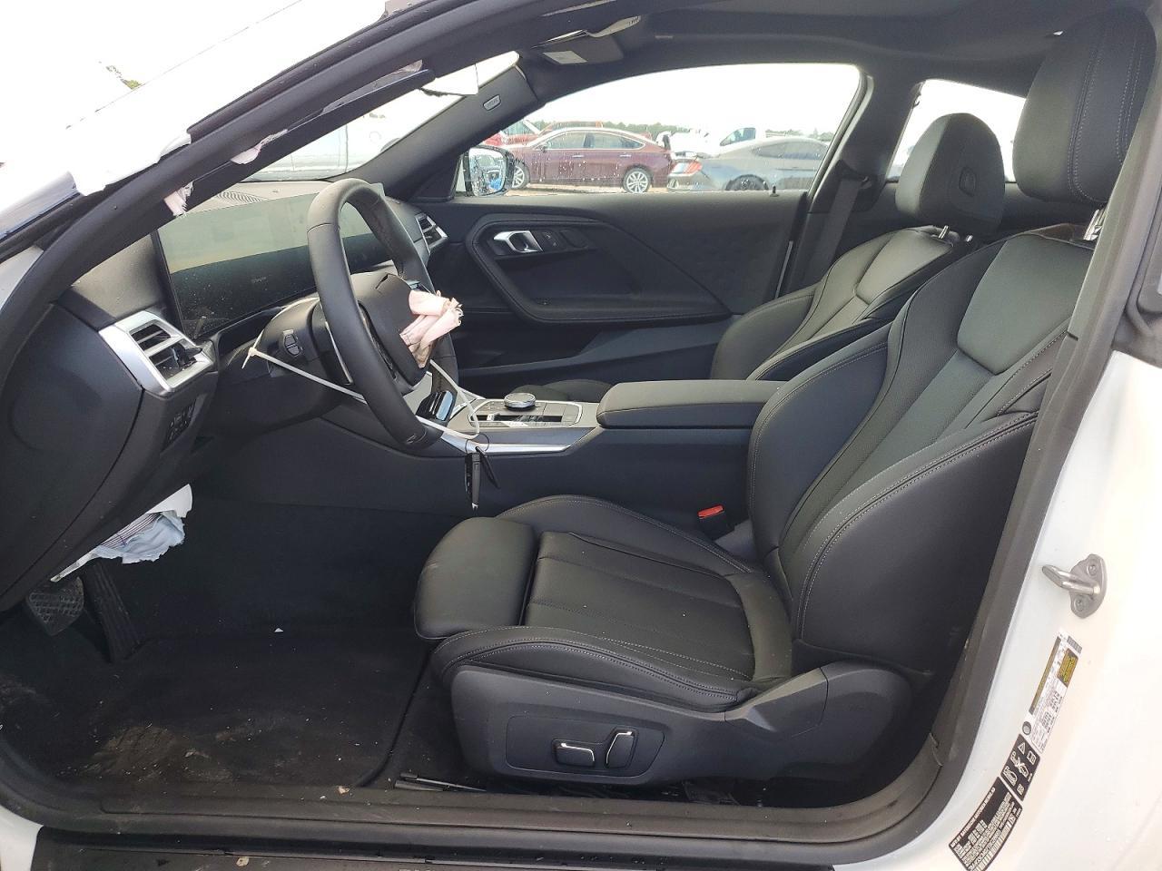 2026 BMW 230Xi - Фото 7