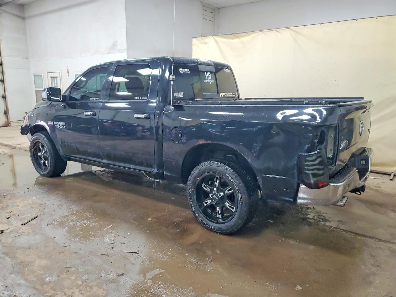 2015 Ram 1500 Slt - Image 2