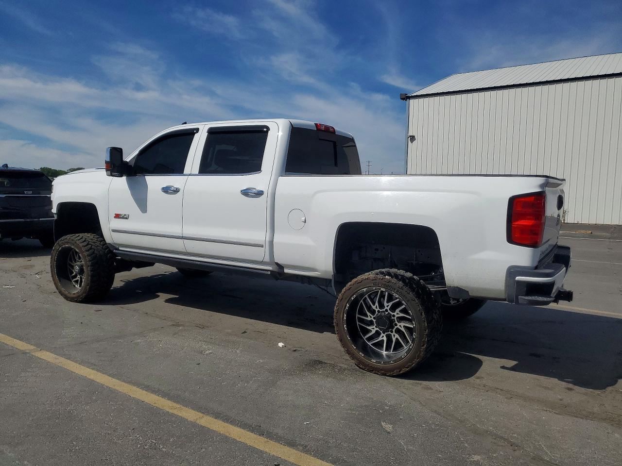 2017 Chevrolet Silverado K3500 Ltz - Фото 2