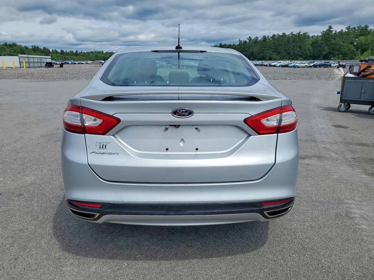 2016 Ford Fusion Se - Image 6