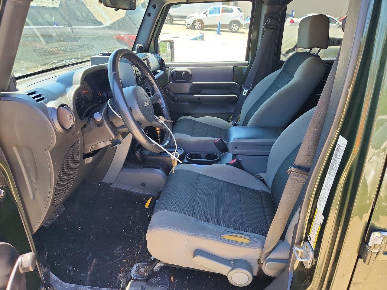 2007 Jeep Wrangler X - Image 7
