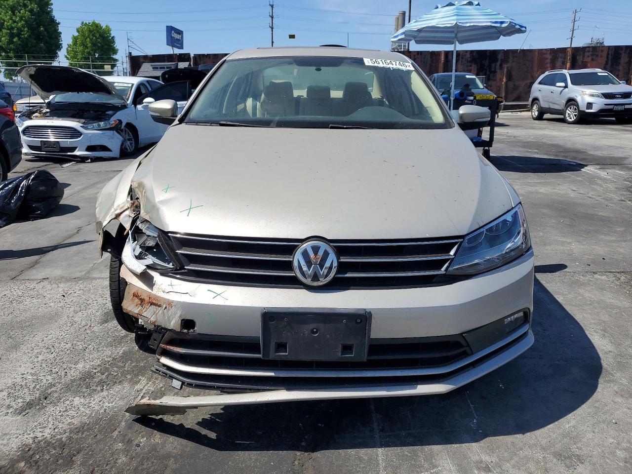 2015 Volkswagen Jetta Se - Image 5