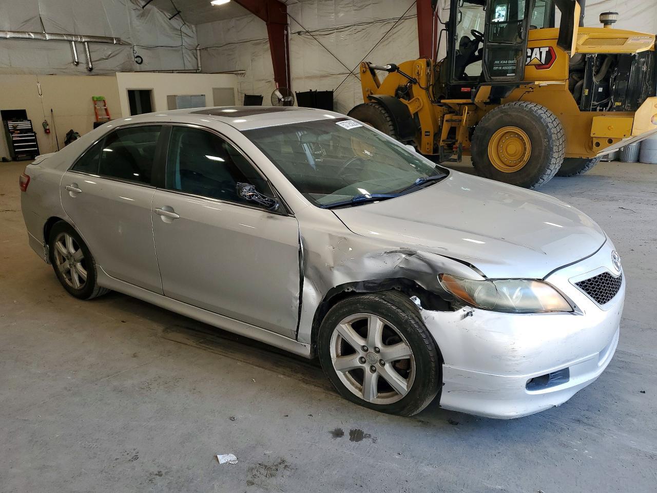 2008 Toyota Camry Se - Image 4