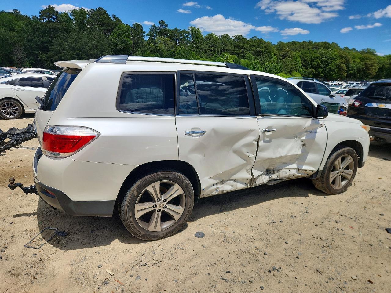 2012 Toyota Highlander Limited - Image 3