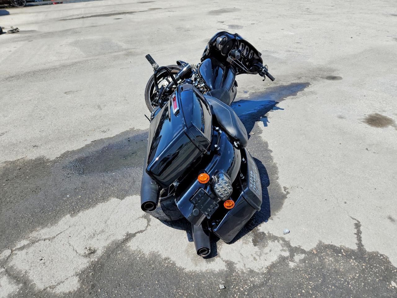 2022 Harley-Davidson Flhxst - Фото 4
