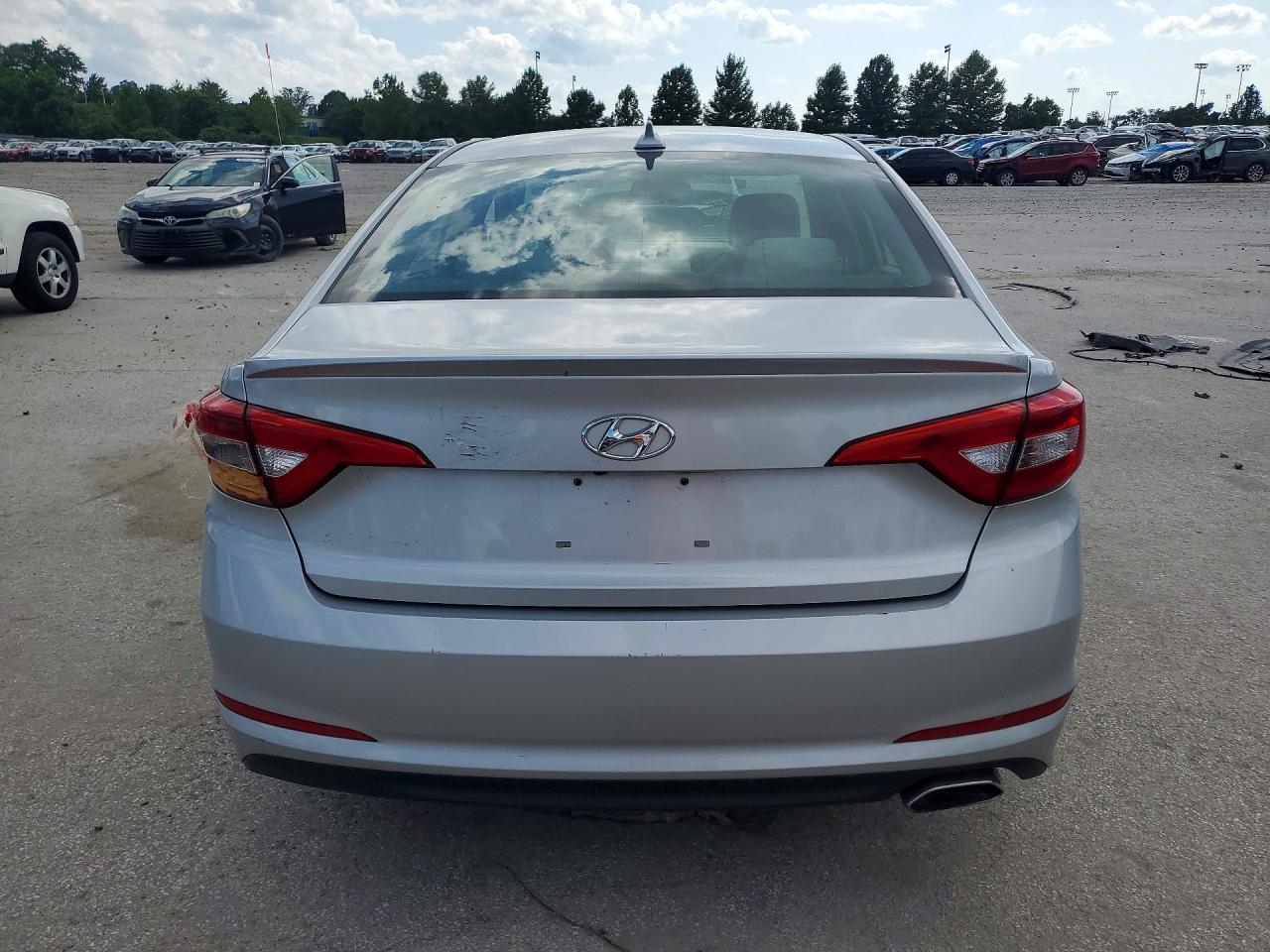 2015 Hyundai Sonata Se - Image 6