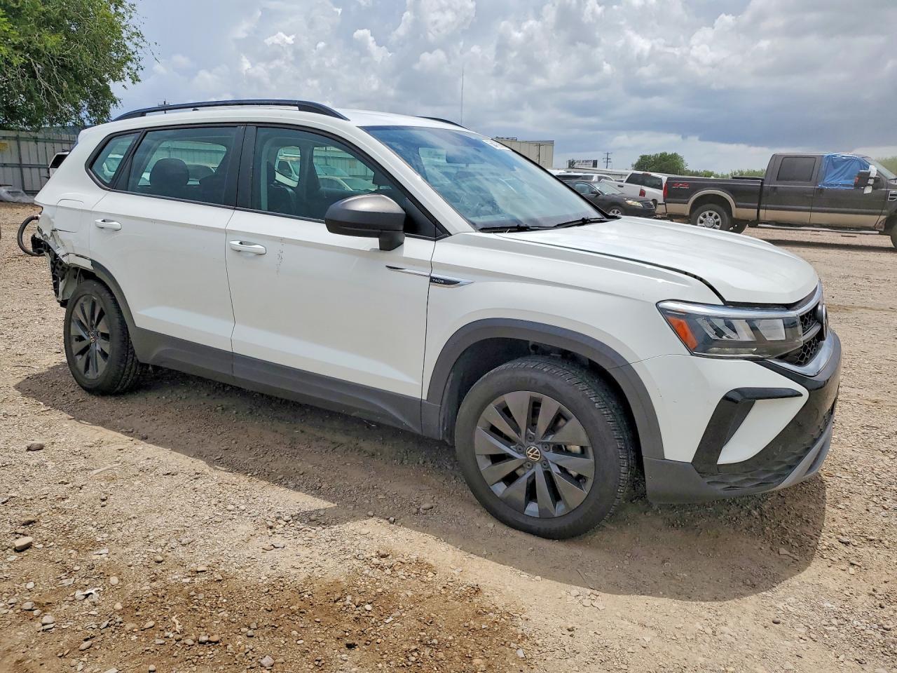 2022 Volkswagen Taos Se Black - Фото 4