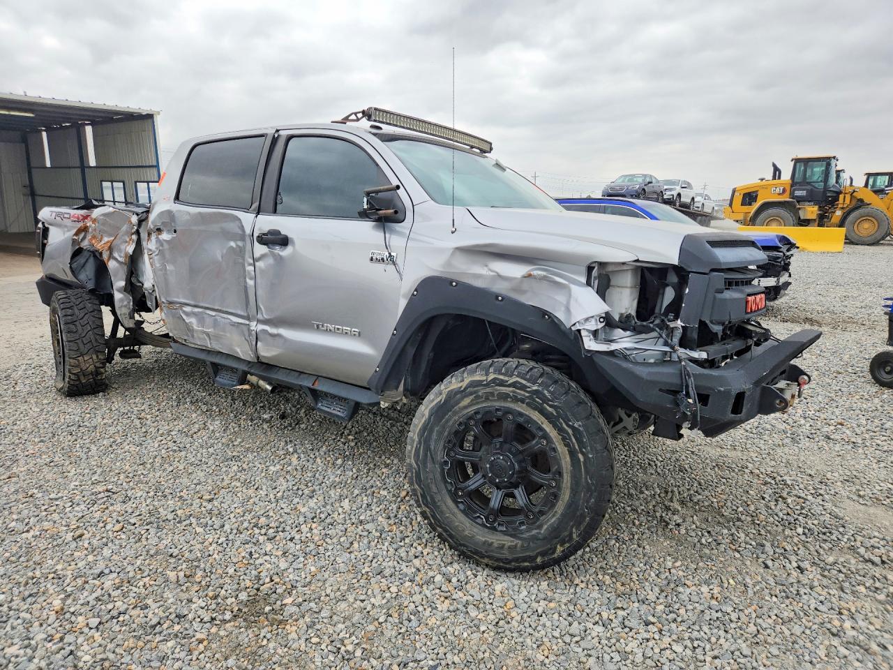 2014 Toyota Tundra Crewmax Sr5 - Image 4