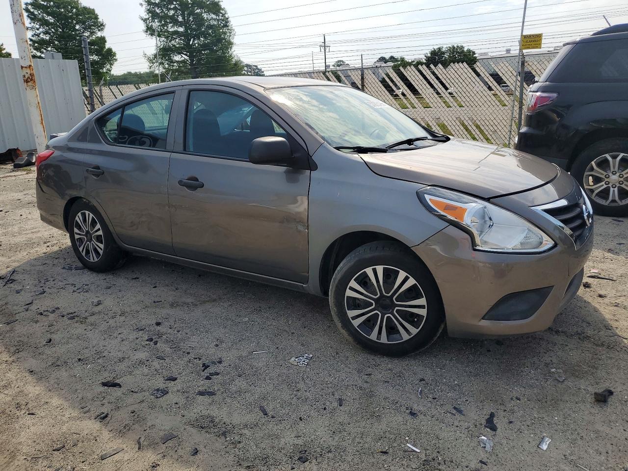 2015 Nissan Versa 1.6 S Plus - Image 4