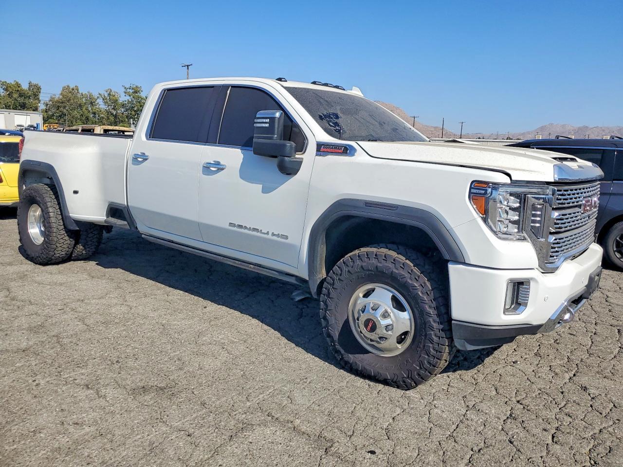 2022 GMC Sierra K3500 Denali - Фото 4