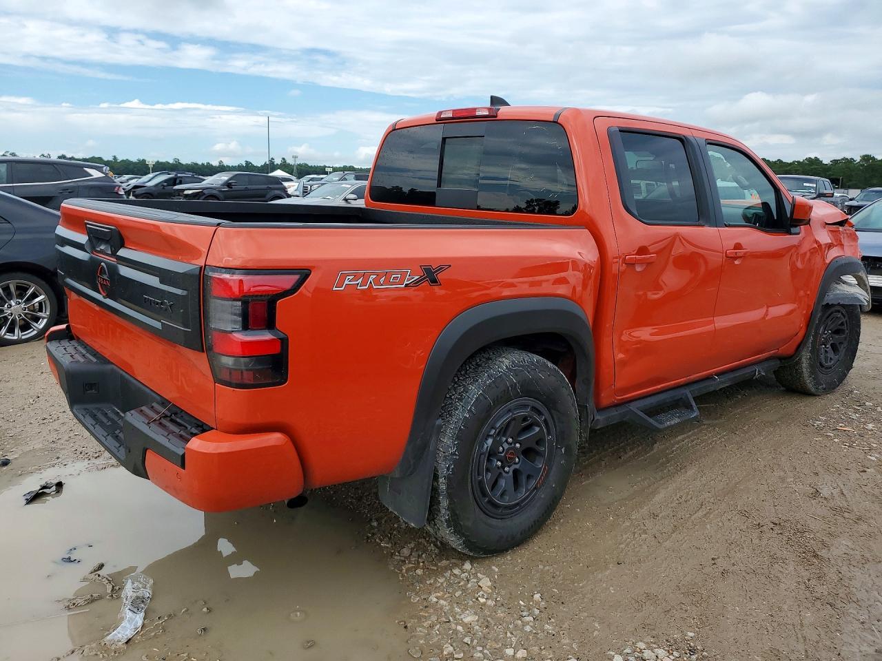 2025 Nissan Frontier Pro-X - Image 3