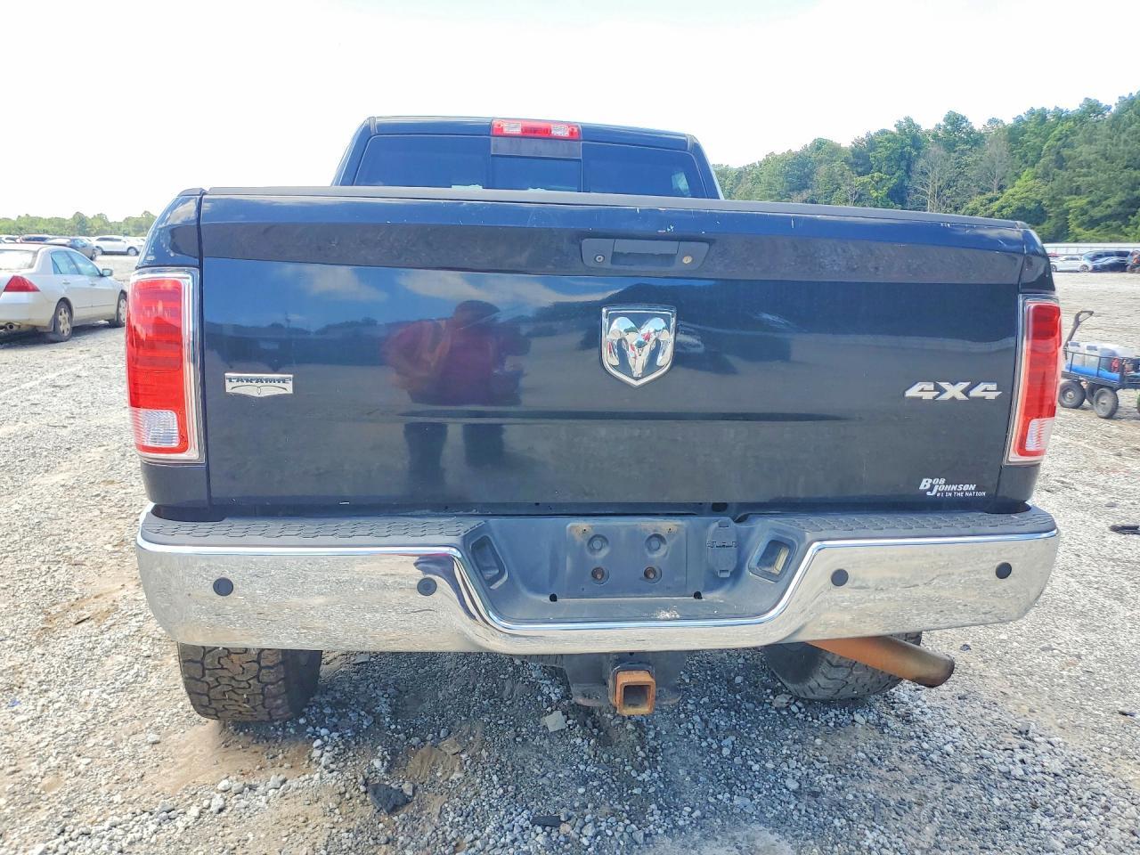 2014 Ram 2500 Laramie - Image 6