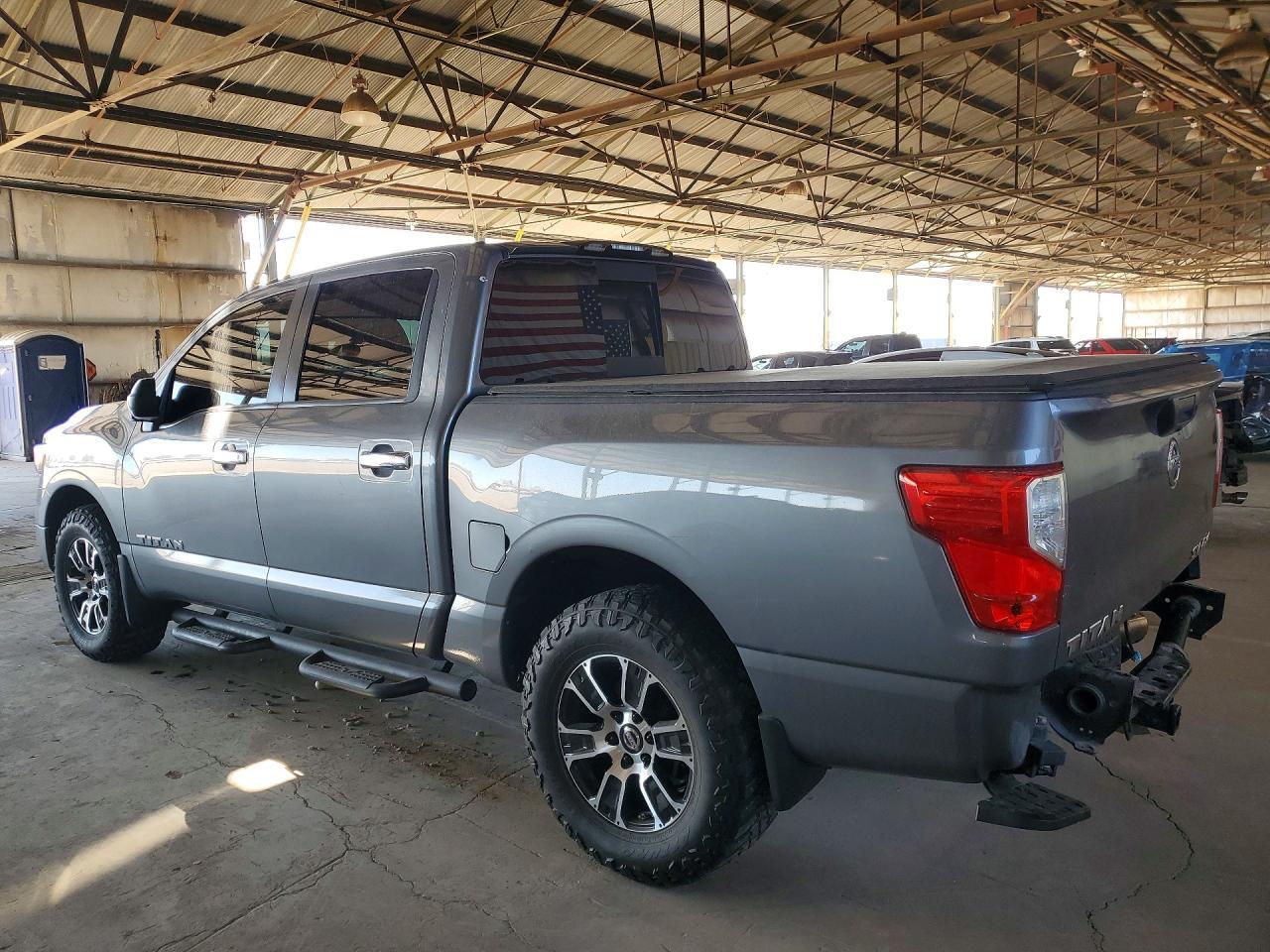 2021 Nissan Titan S - Image 2