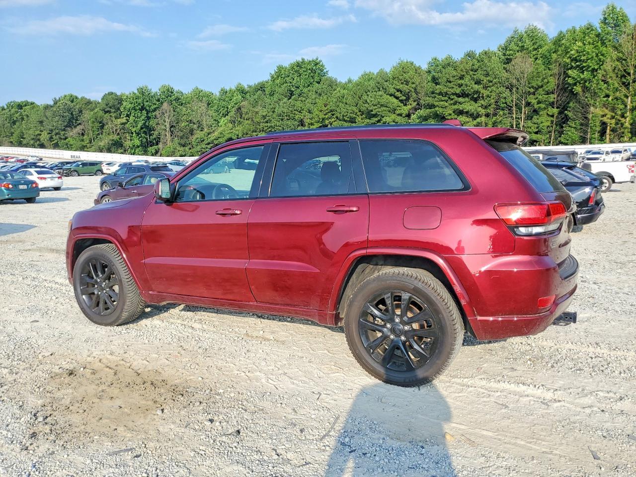 2017 Jeep Grand Cherokee Laredo - Фото 2