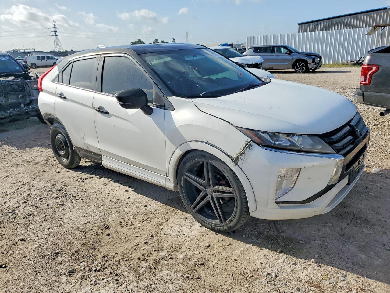 2019 Mitsubishi Eclipse Cross Es - Фото 4