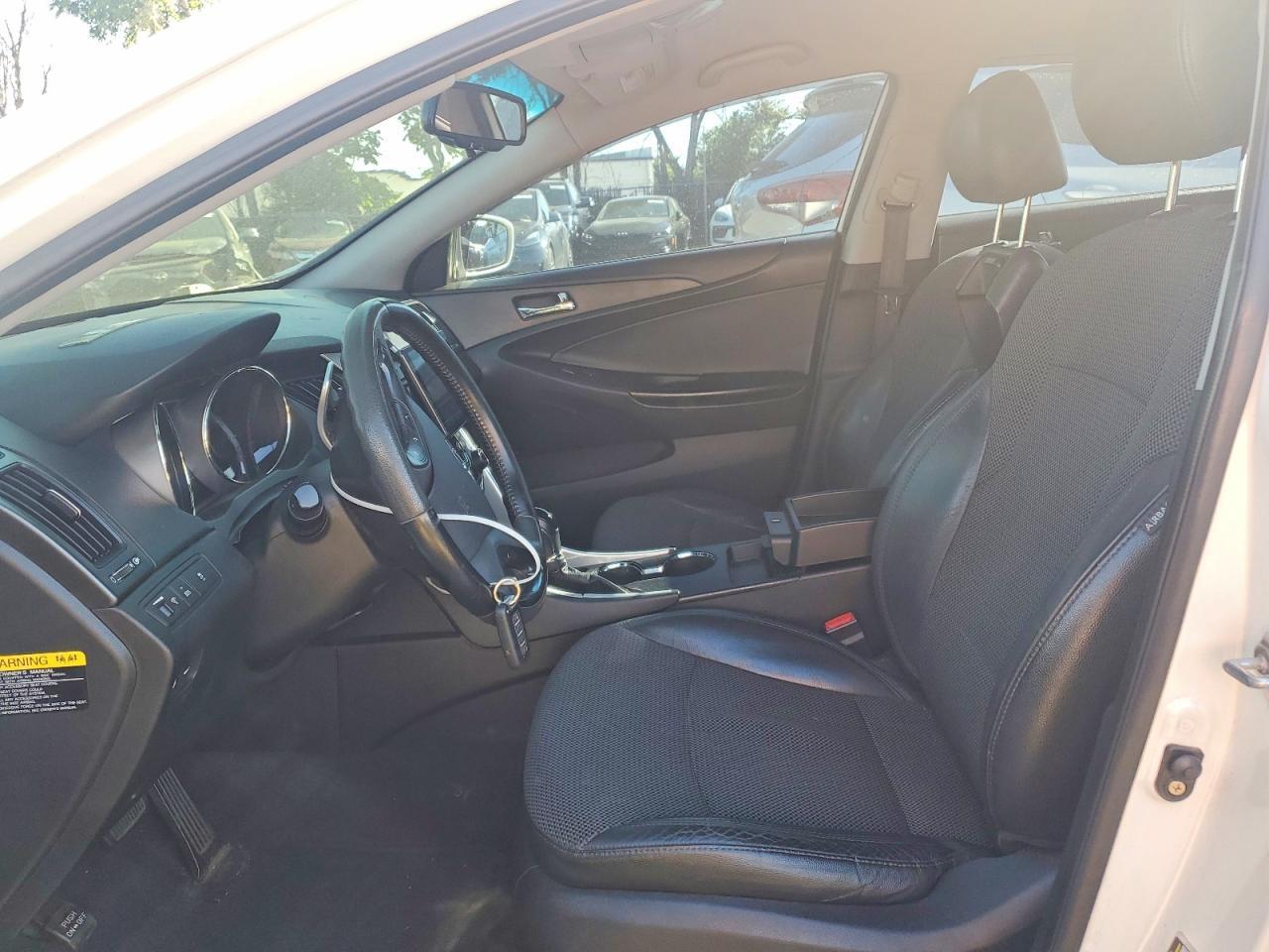 2012 Hyundai Sonata Se - Image 7