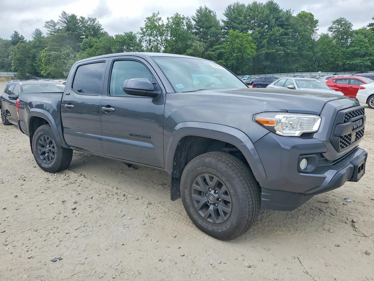 2022 Toyota Tacoma Sr5 V6 - Image 4