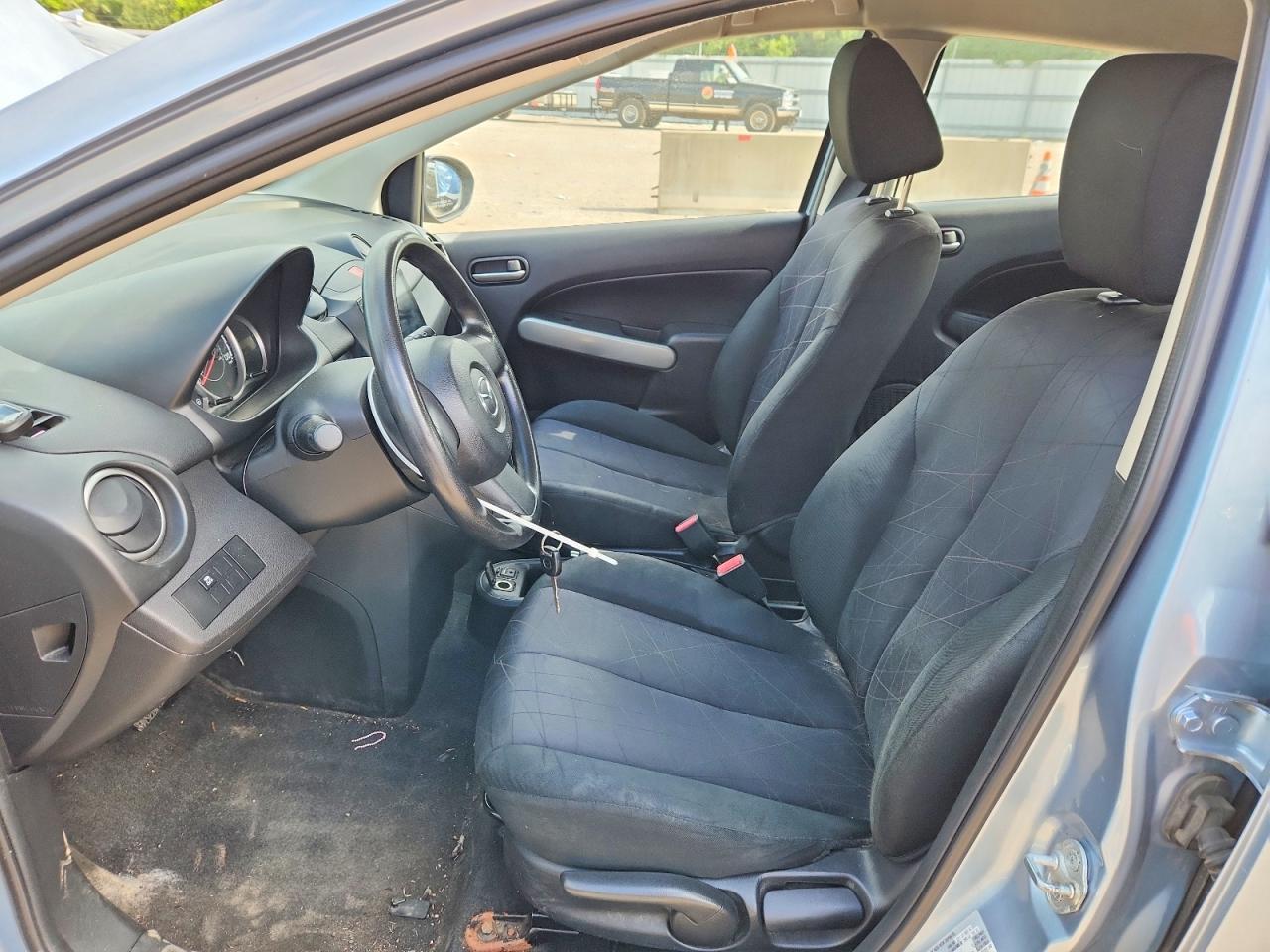 2013 Mazda Mazda2 - Фото 7