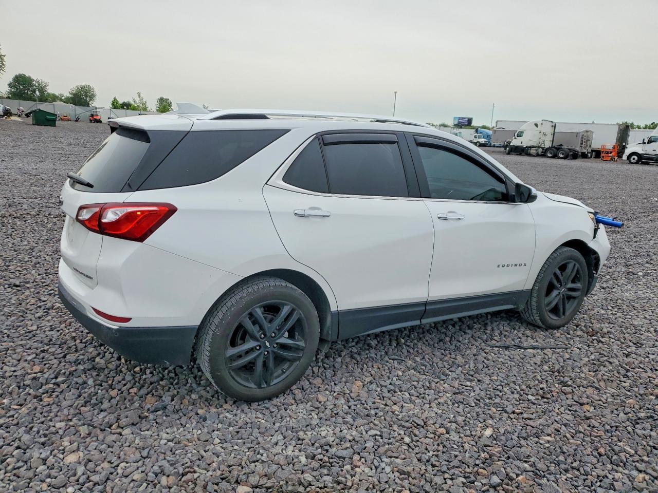 2021 Chevrolet Equinox Premier - Фото 3
