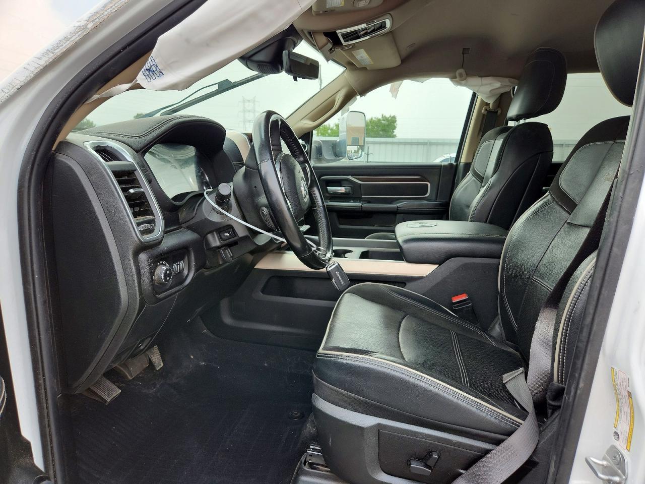 2022 Ram 3500 Laramie - Image 7