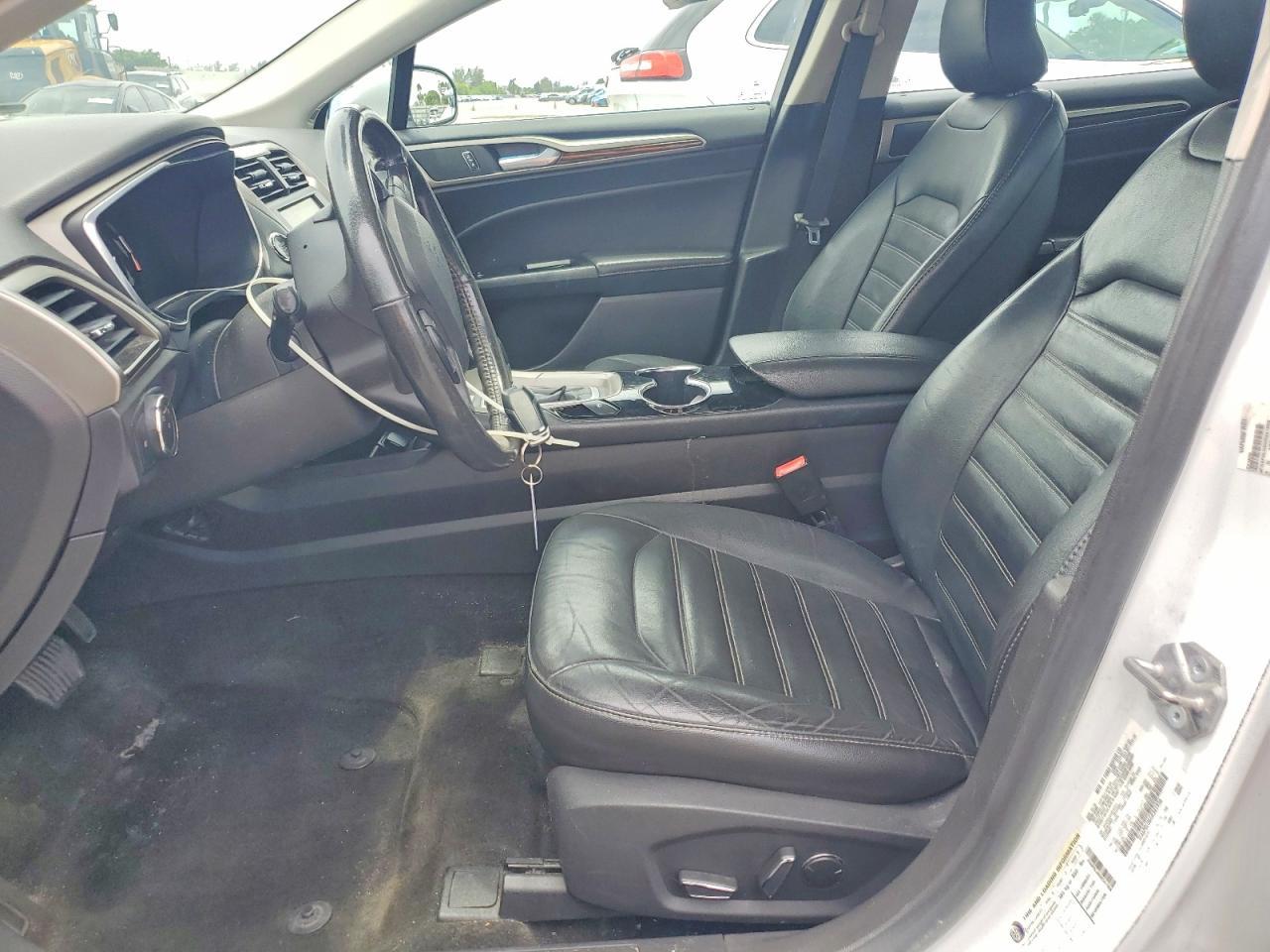 2016 Ford Fusion Se Hybrid - Image 7