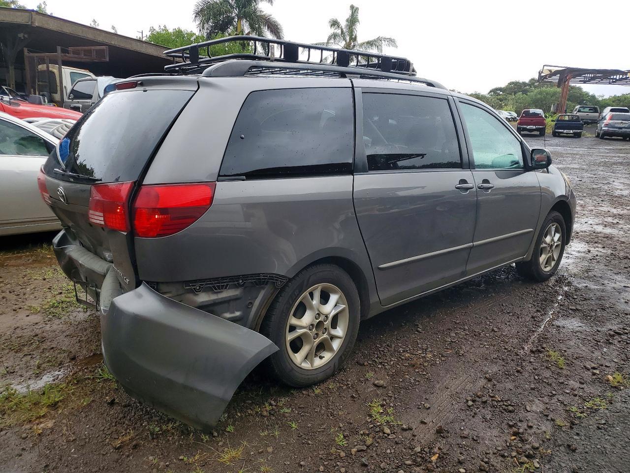 2005 Toyota Sienna Ce 7 Passenger - Image 3