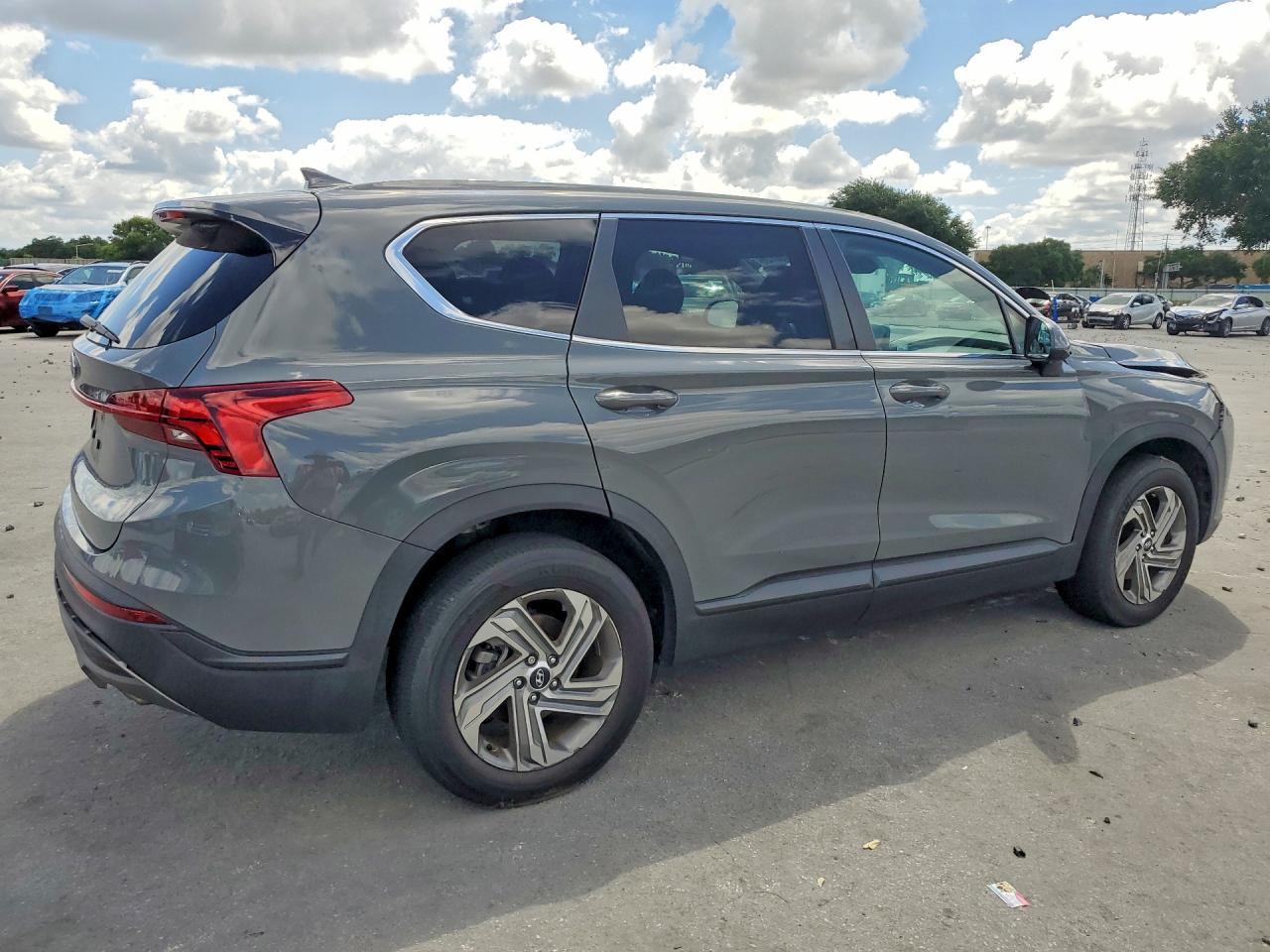 2022 Hyundai Santa Fe Se - Image 3