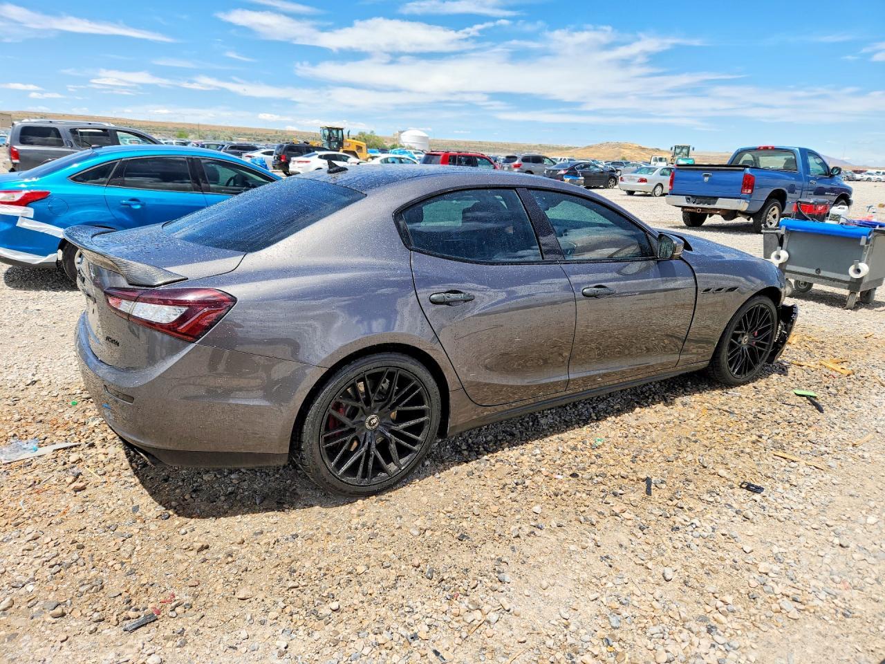 2017 Maserati Ghibli S - Фото 3