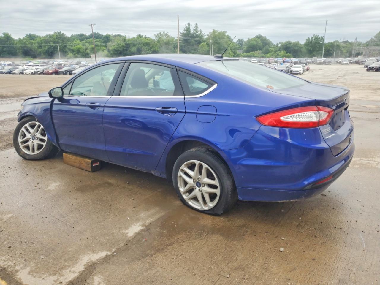 2016 Ford Fusion Se - Фото 2