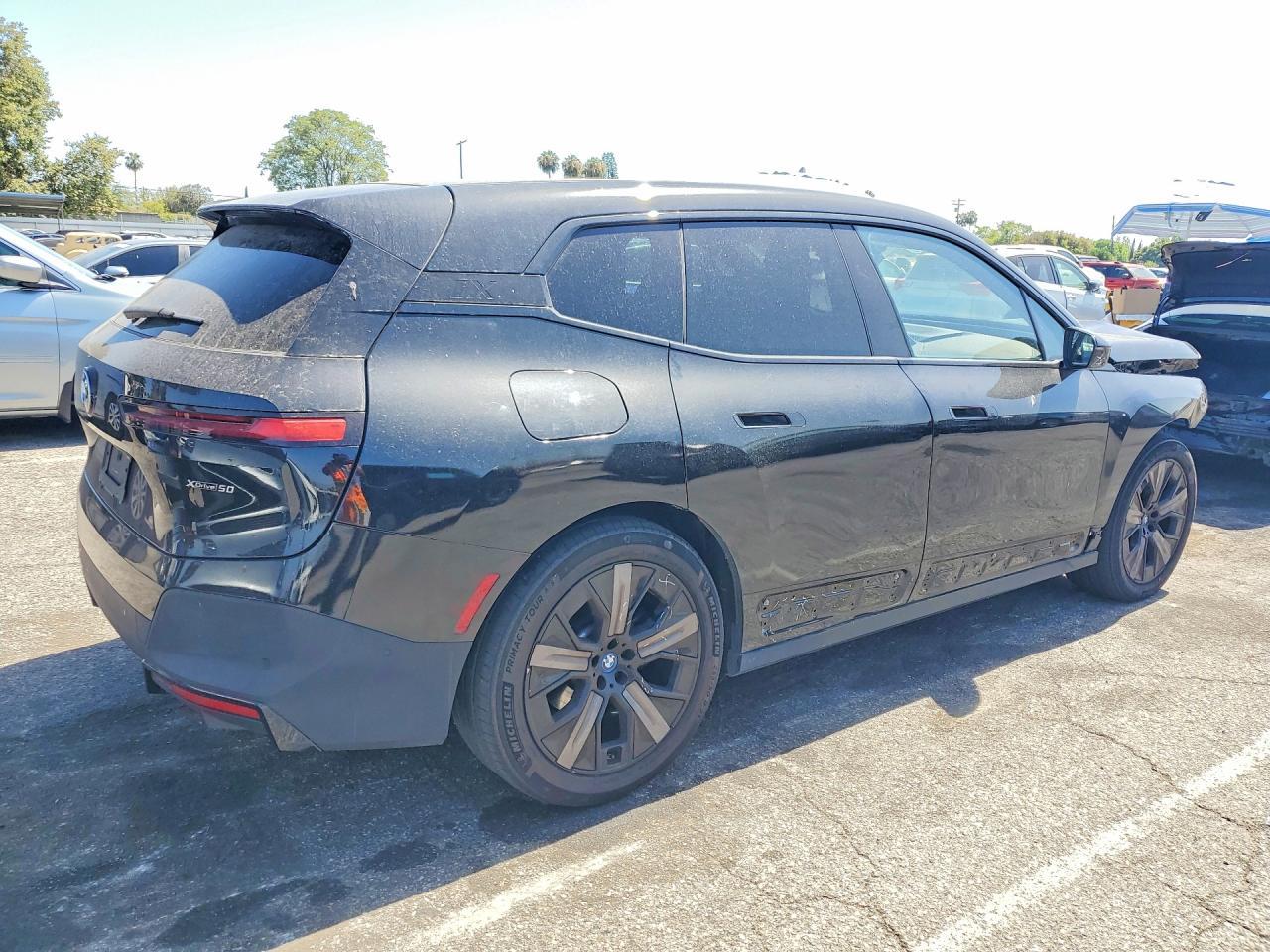 2024 BMW Ix xDrive50 - Фото 3