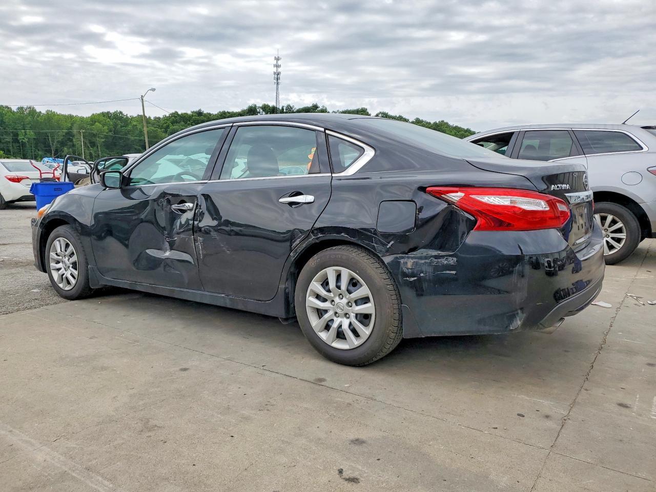 2017 Nissan Altima 2.5 S - Фото 2
