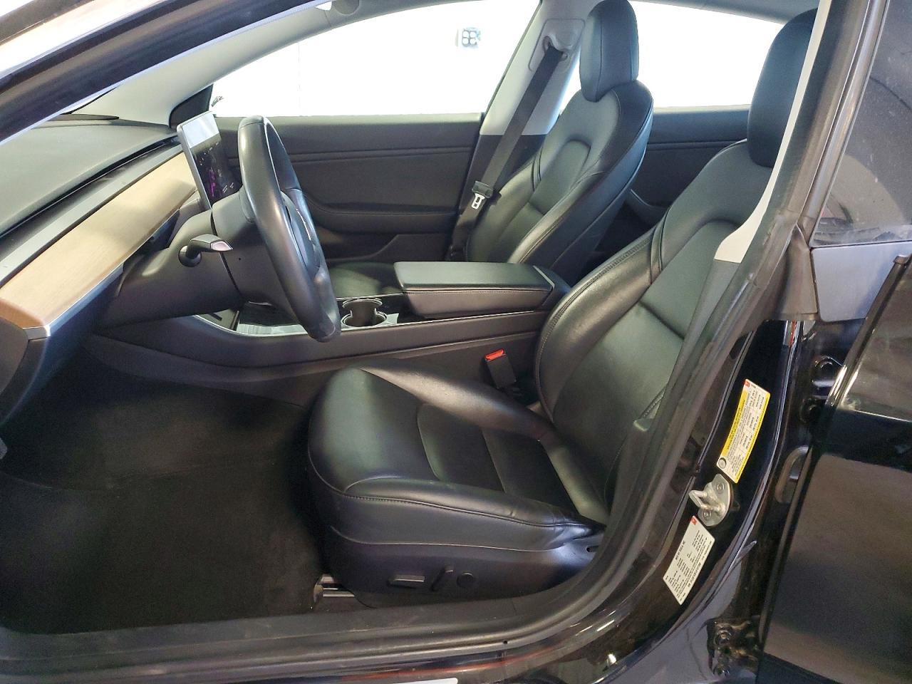 2018 Tesla Model 3 - Фото 7