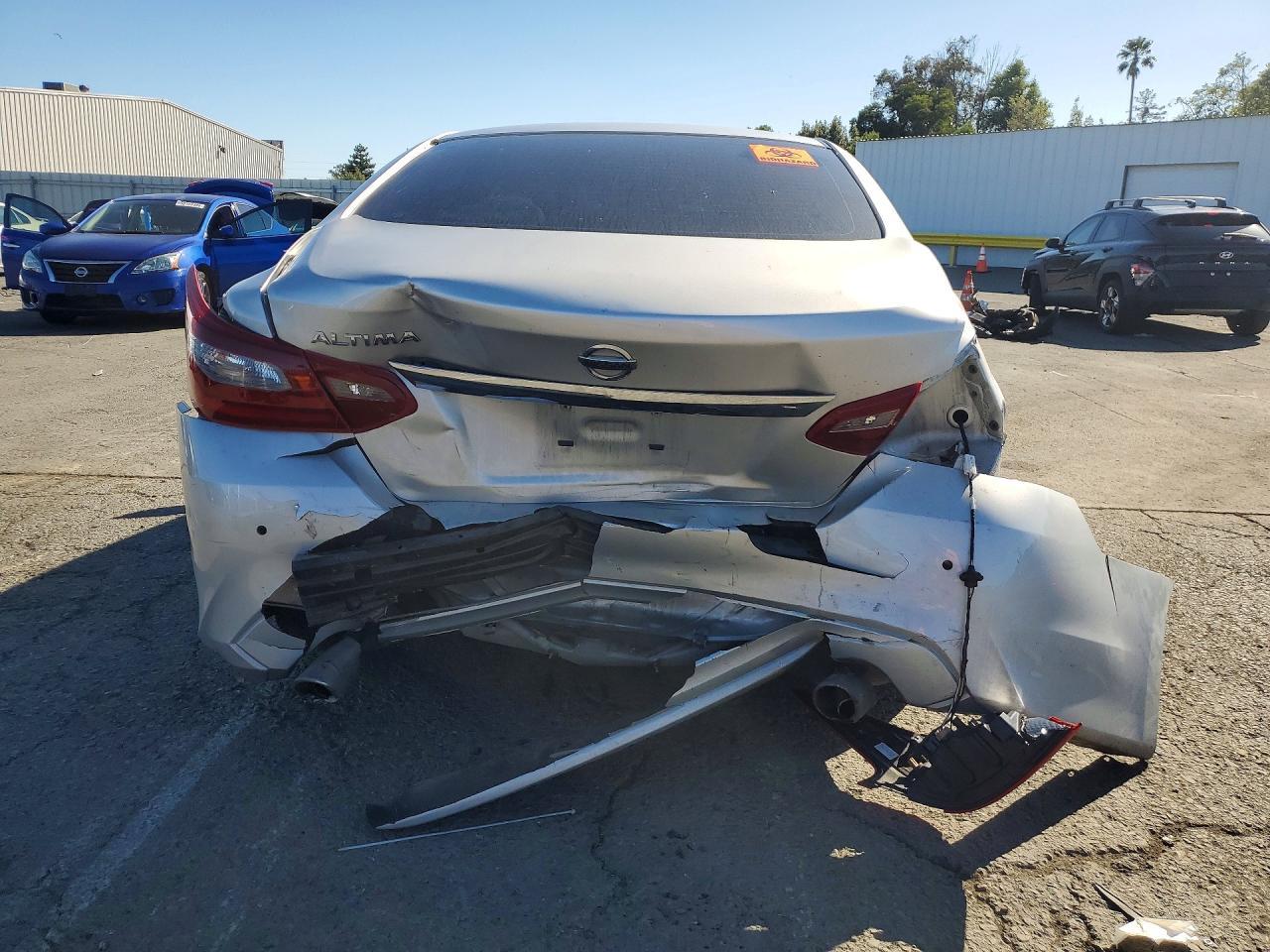 2018 Nissan Altima 2.5 S - Image 6