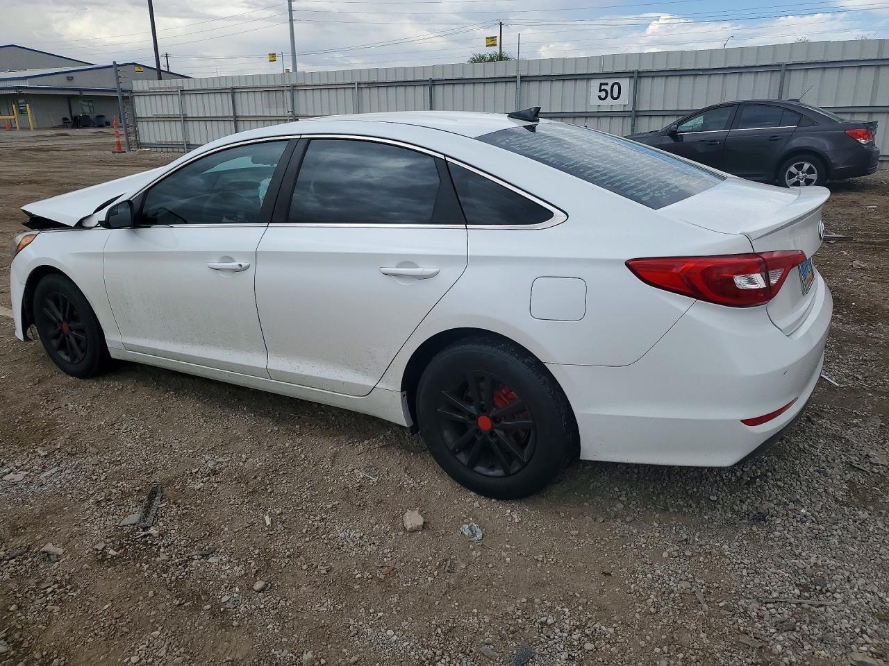 2017 Hyundai Sonata Se - Фото 2