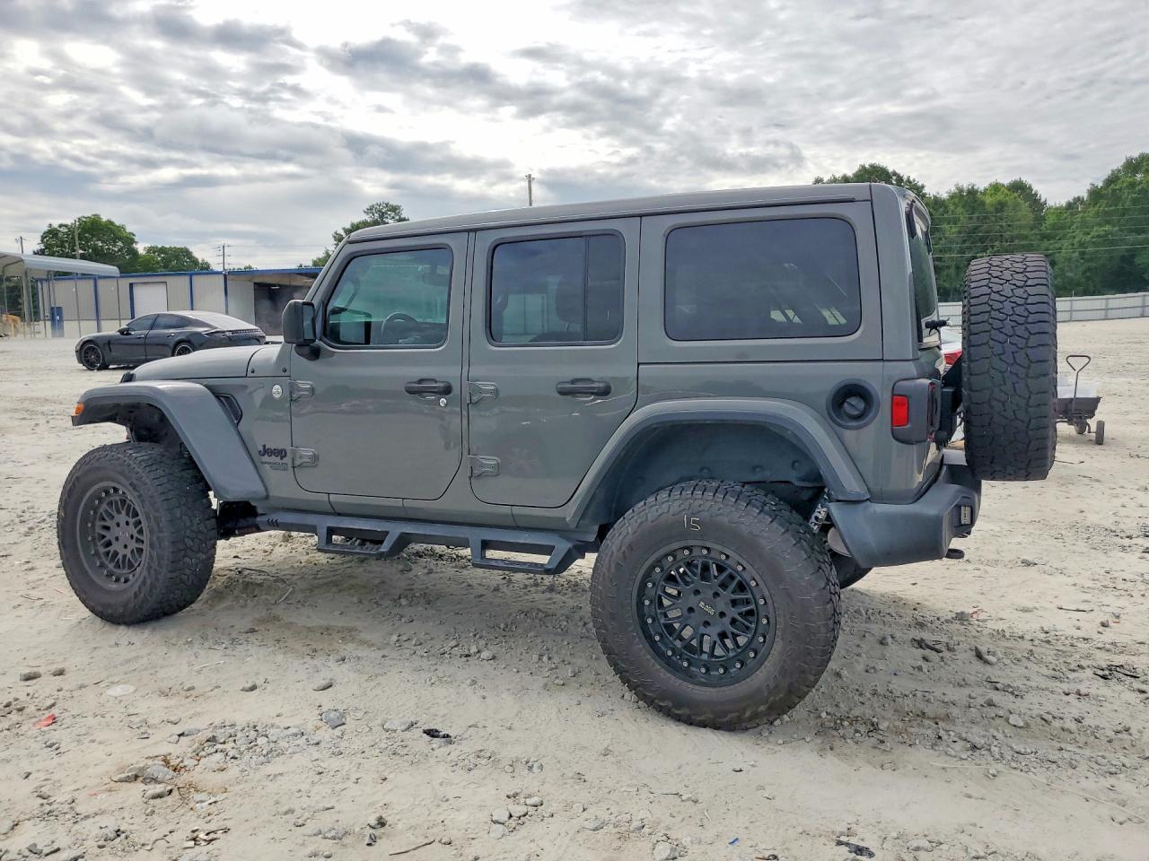 2021 Jeep Wrangler Unlimited Sport - Фото 2