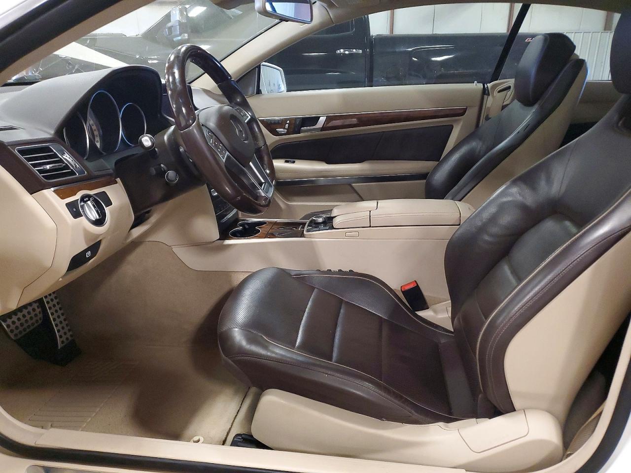 2016 Mercedes-Benz E - Фото 7