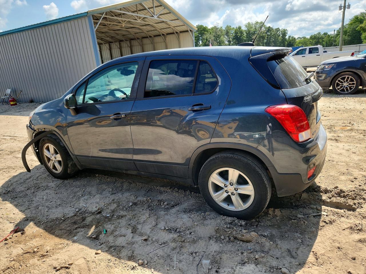2021 Chevrolet Trax Ls - Фото 2