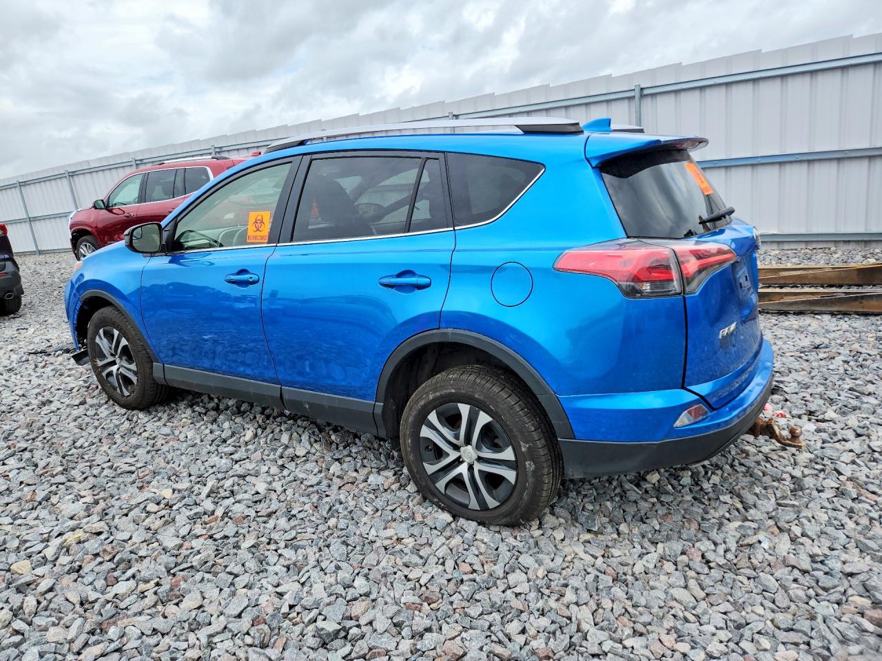 2017 Toyota Rav4 Le - Фото 2