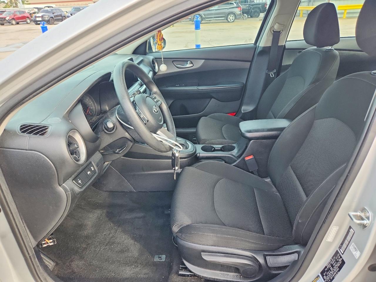 2021 Kia Forte Lxs - Image 7