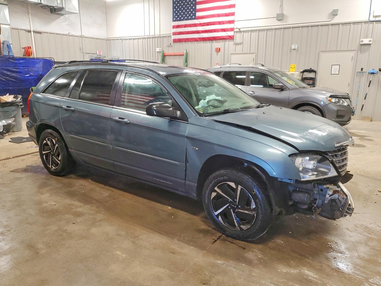 2004 Chrysler Pacifica - Фото 4