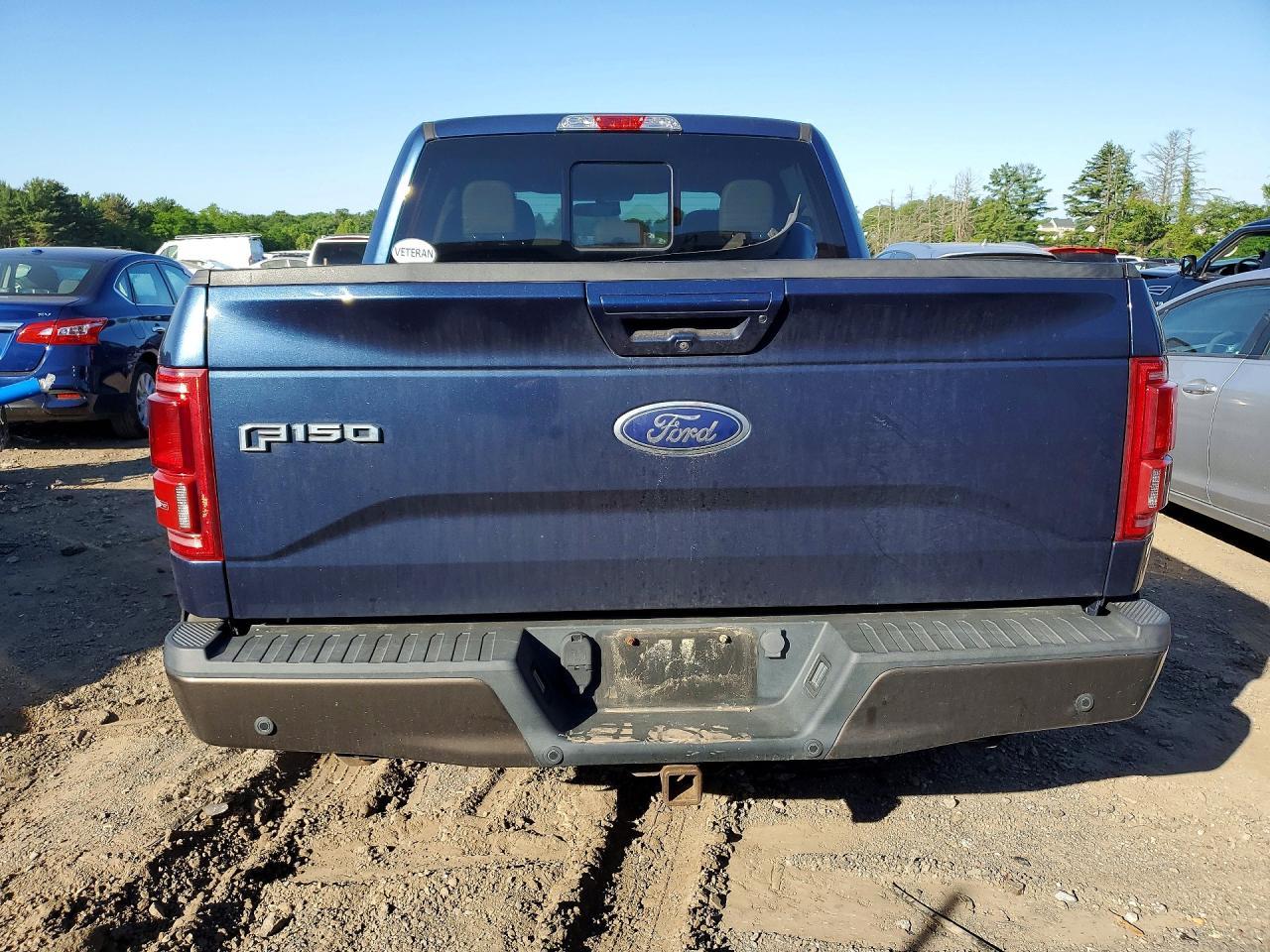 2015 Ford F150 - Фото 6