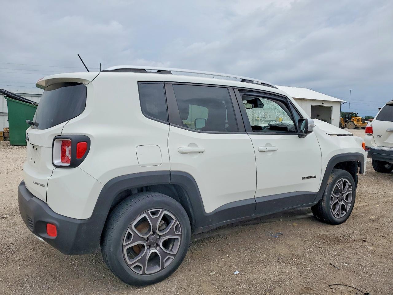 2015 Jeep Renegade Limited - Фото 3