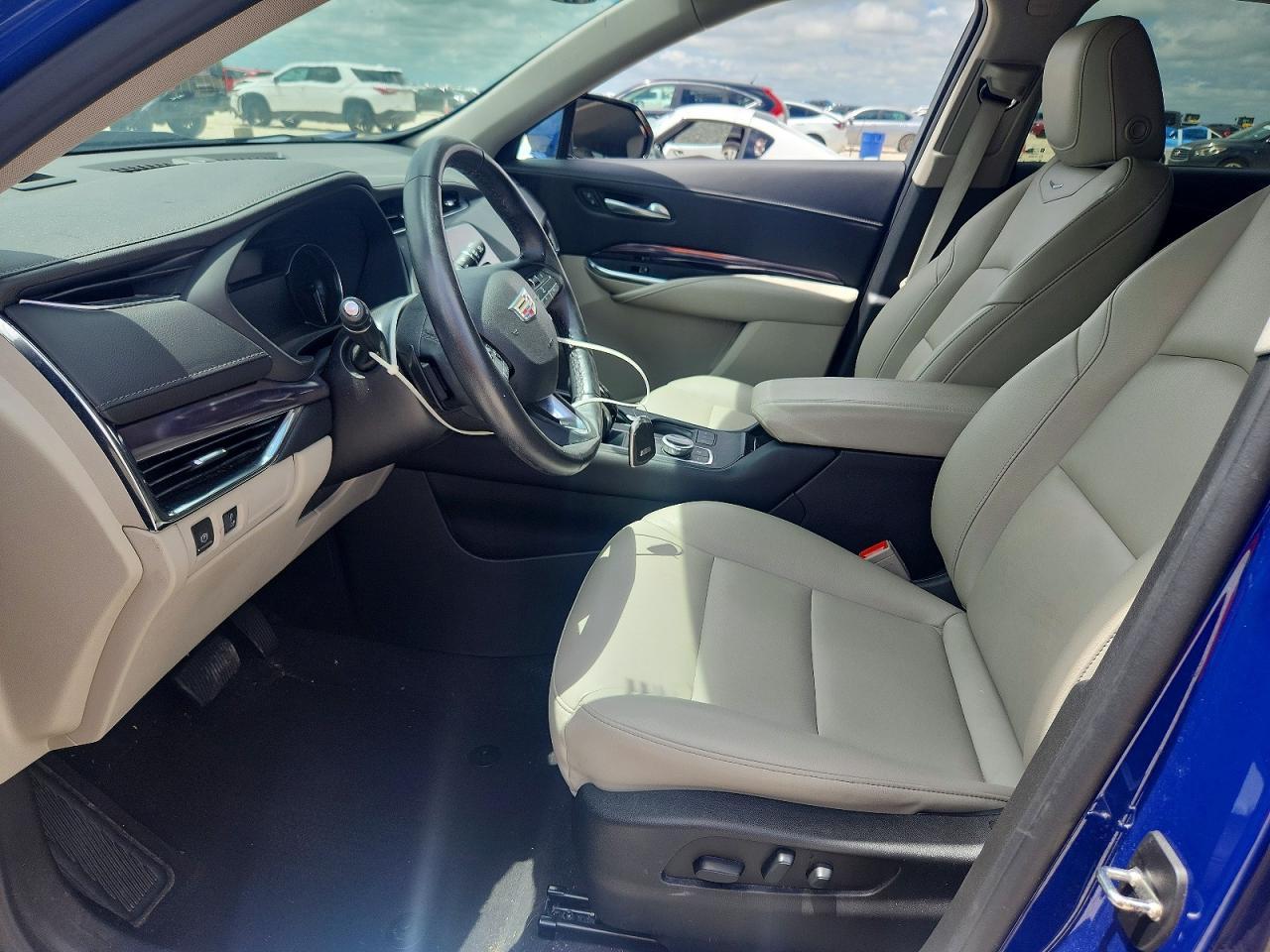 2022 Cadillac Xt4 Luxury - Фото 7