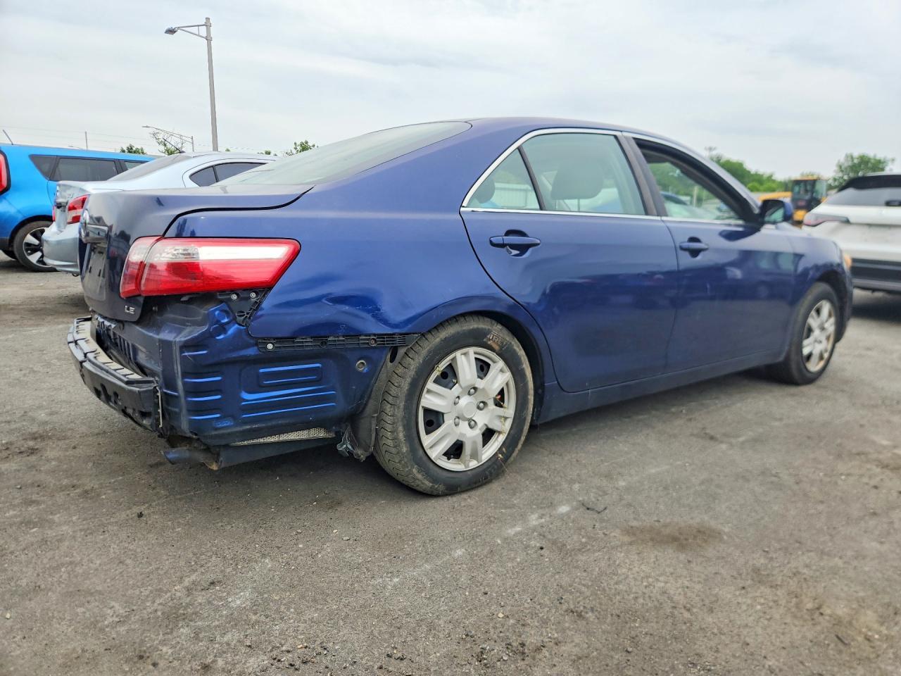 2007 Toyota Camry Le - Фото 3