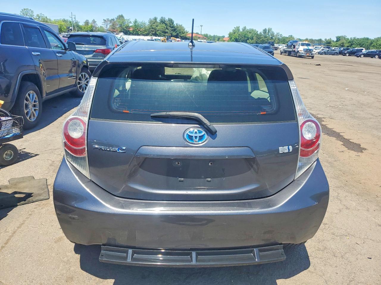 2012 Toyota Prius C Two - Фото 6