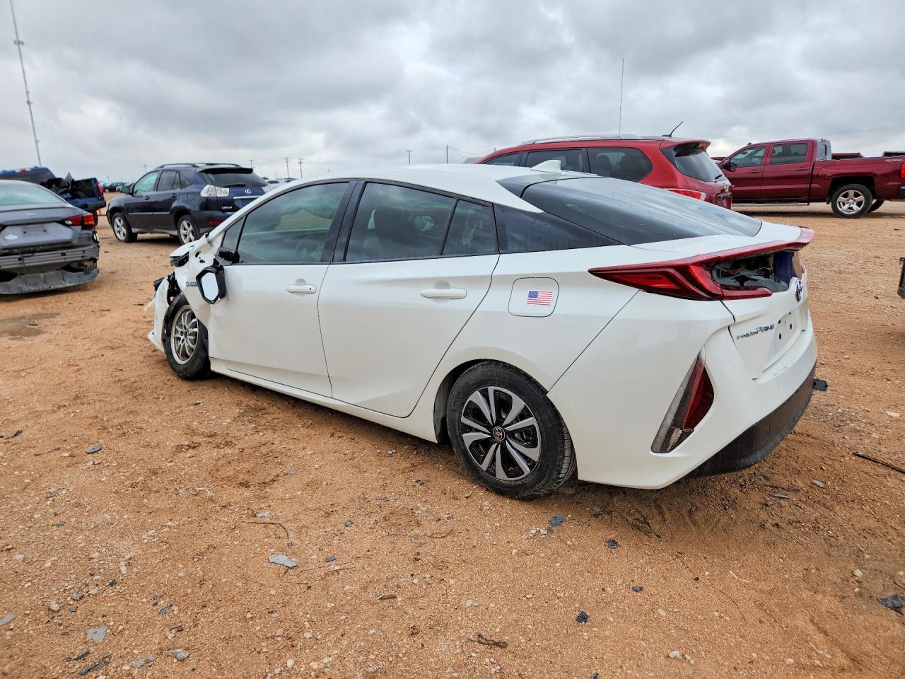 2019 Toyota Prius Prime Plus - Фото 2