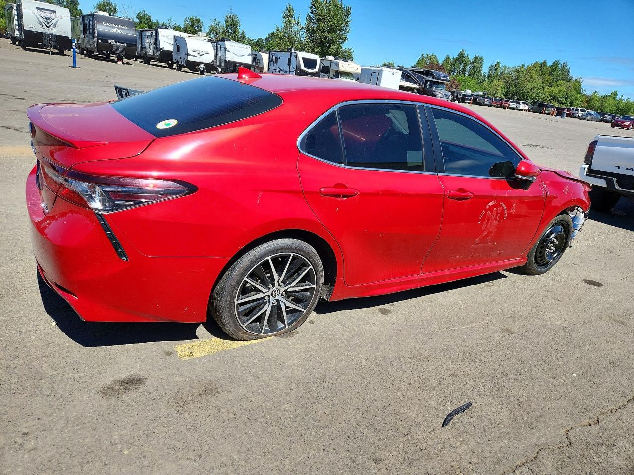 2022 Toyota Camry Hybrid Se - Фото 3